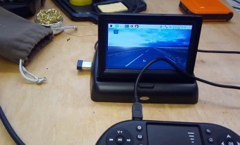 Fancy a Foldable Raspberry Pi-Powered All-in-One Workstation?